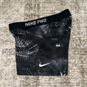 Nike Women's Pro 3" Training Shorts (M)